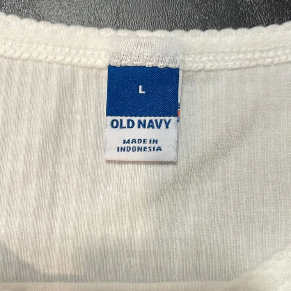 Old Navy Short Sleeve Ribbed Top.‎ Size Large White NWT